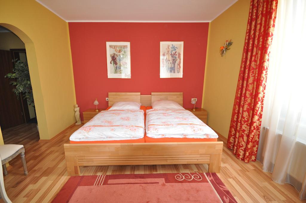 Hotel Restaurant "Athen" Münstermaifeld Kültér fotó