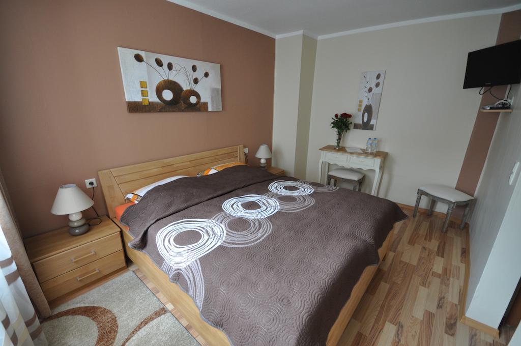Hotel Restaurant "Athen" Münstermaifeld Kültér fotó